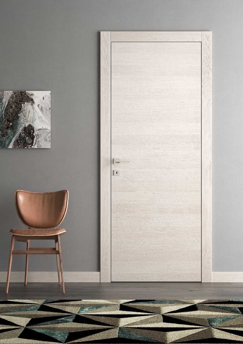 porta in legno color sabbia