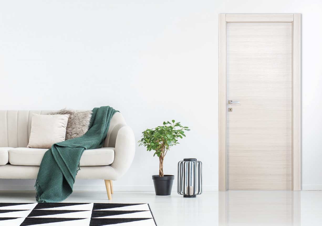 porta in legno bianco