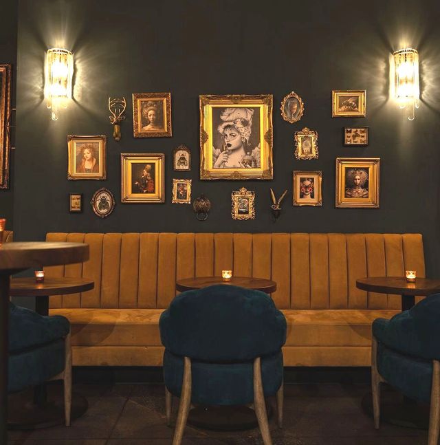 Honeycomb Cocktail Lounge