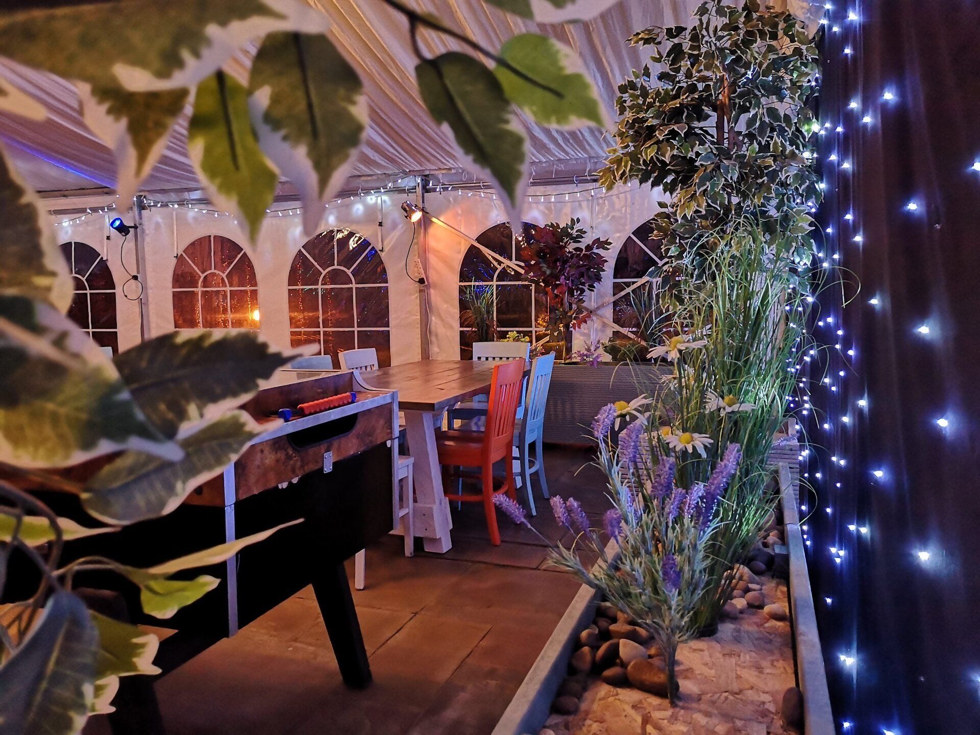 Café Bistro Alfresco Garden Bar at the Three Horseshoes