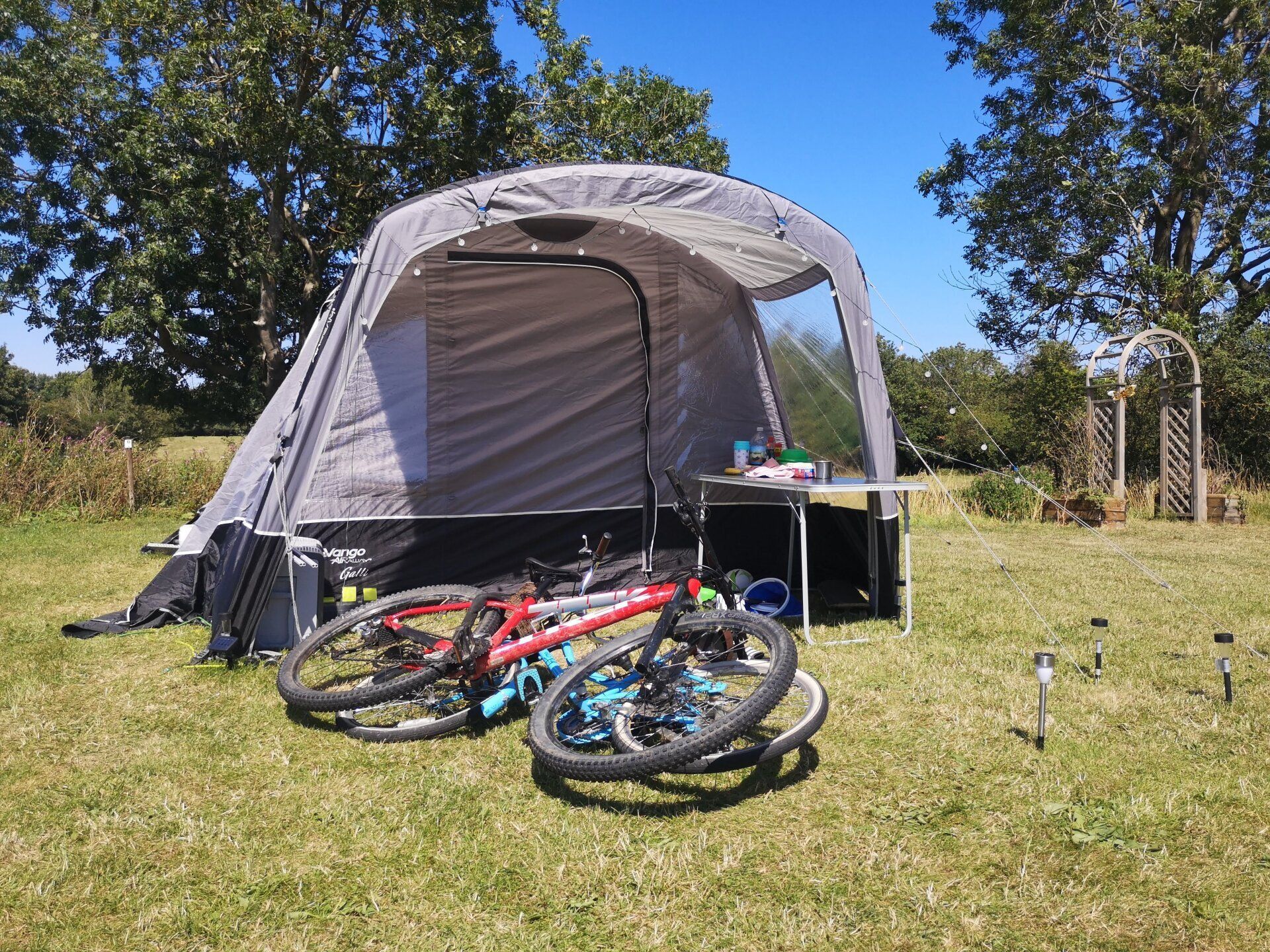 Campsite at the Three Horseshoes, Lincolnshire