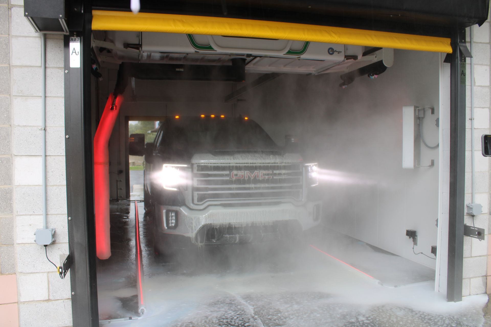 Anderson carwash,c arwash photography by OhmCO belanger and PDQequipment