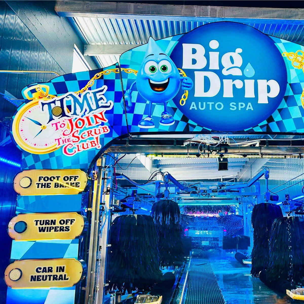 carwash arch design. Bold, eye-catching arch graphics designed that are other-worldly to match your brand and equipment.