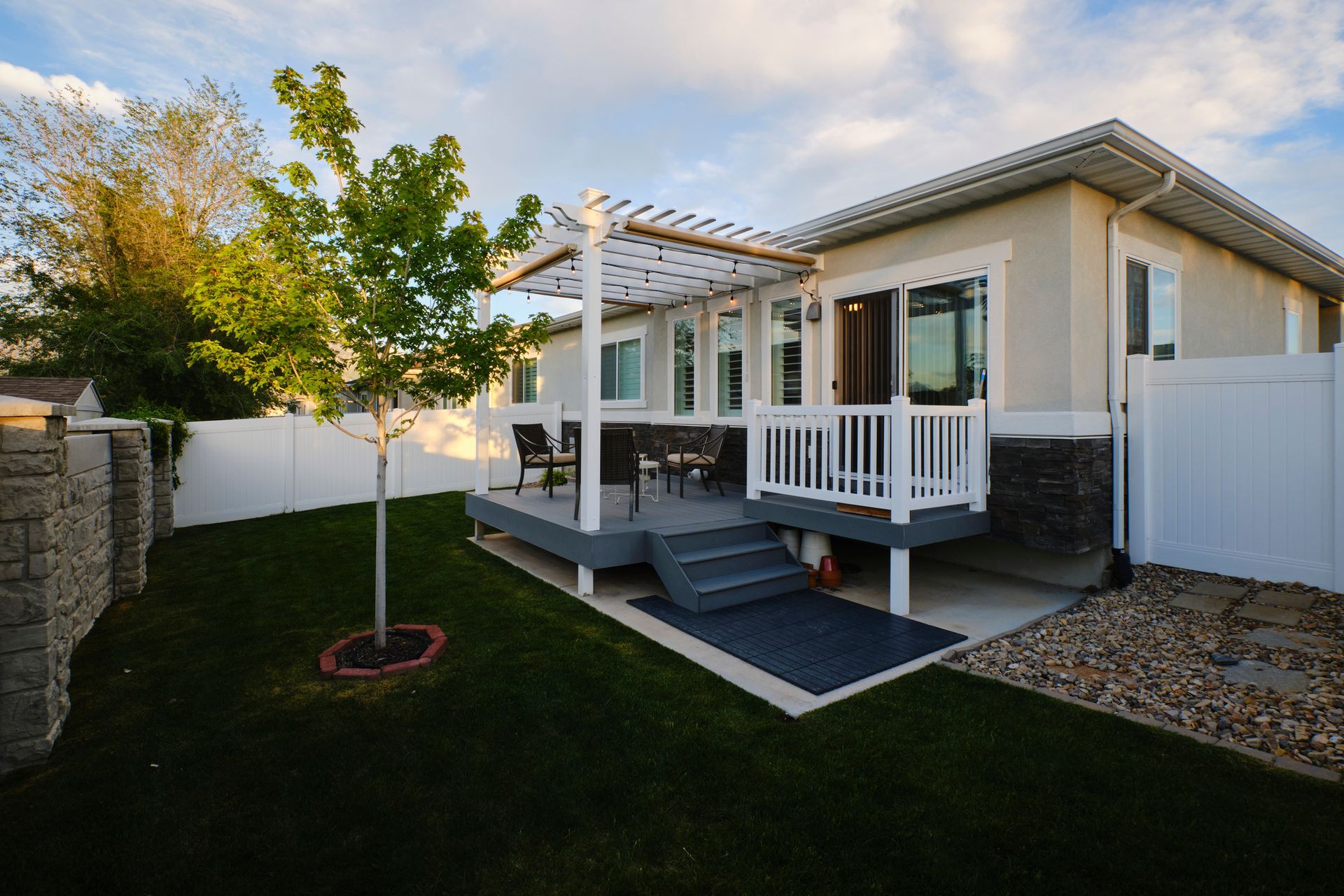 Decks and Pergolas - Killarney Vale, NSW - Nail It Carpentry And Windows Pty Ltd