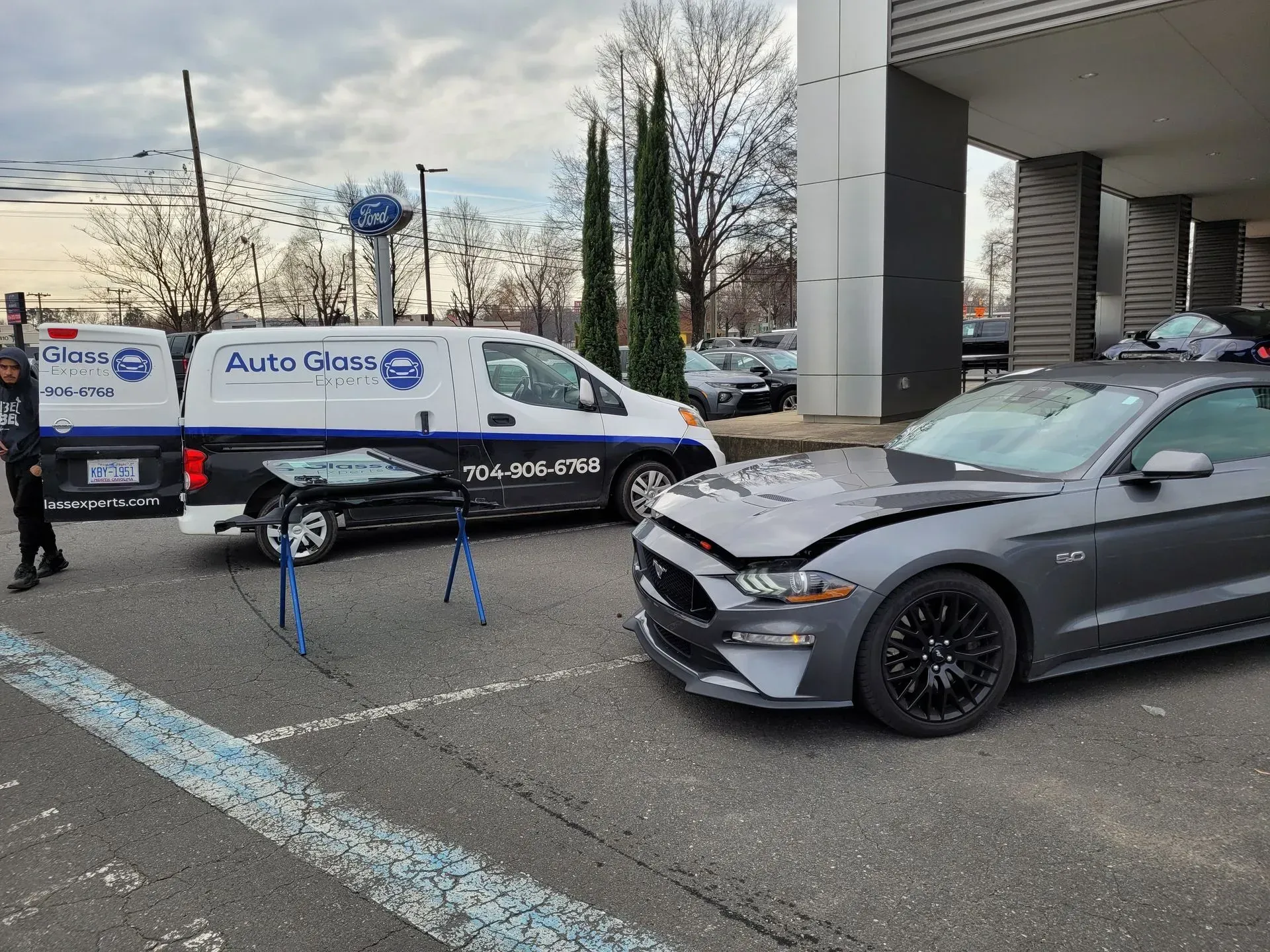 Windshield replacement insurance claims assistance in Huntersville, Hickory & Concord NC