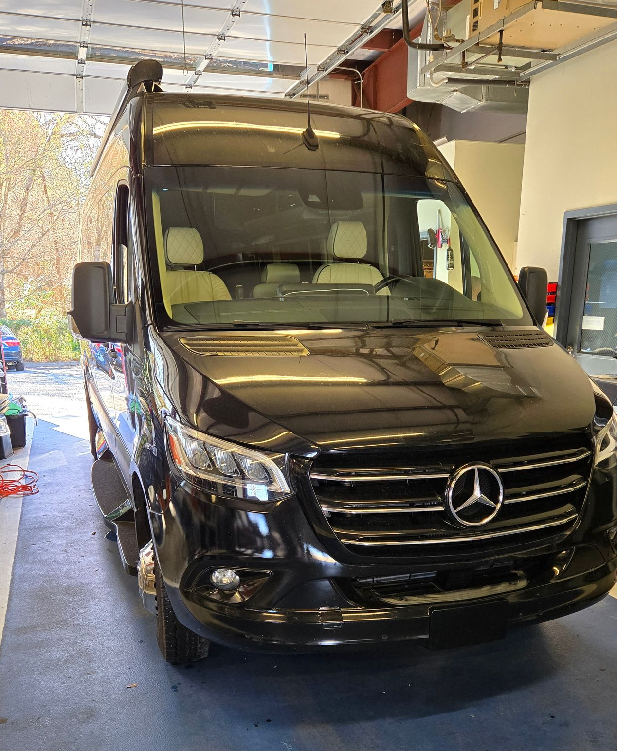 Mercedes-Benz Sprinter windshield repair in Charlotte Metro, NC