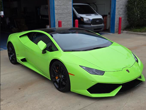 Luxury vehicle auto glass repair & replacement in Hickory & Concord, NC