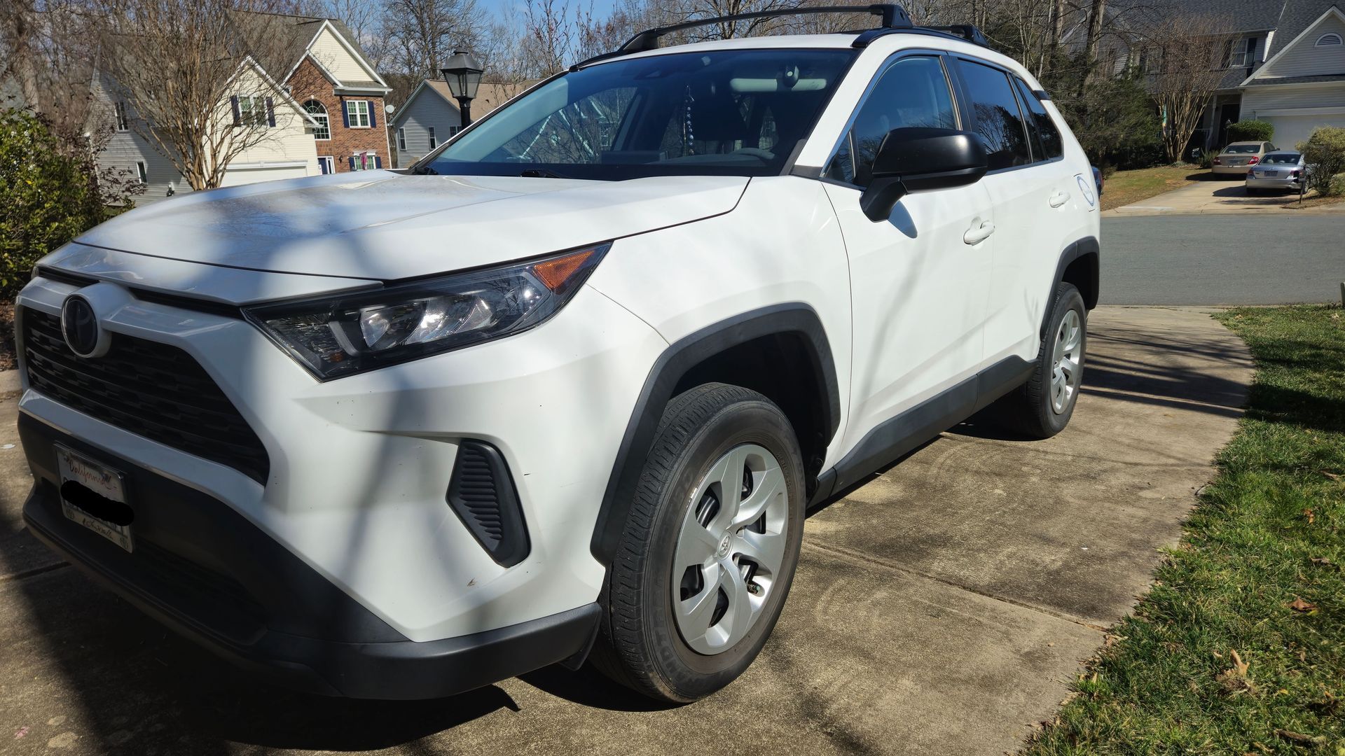 Toyota RAV4 Windshield replacement near Charlotte, NC Toyota RAV4 Windshield replacement near Charlotte, NC