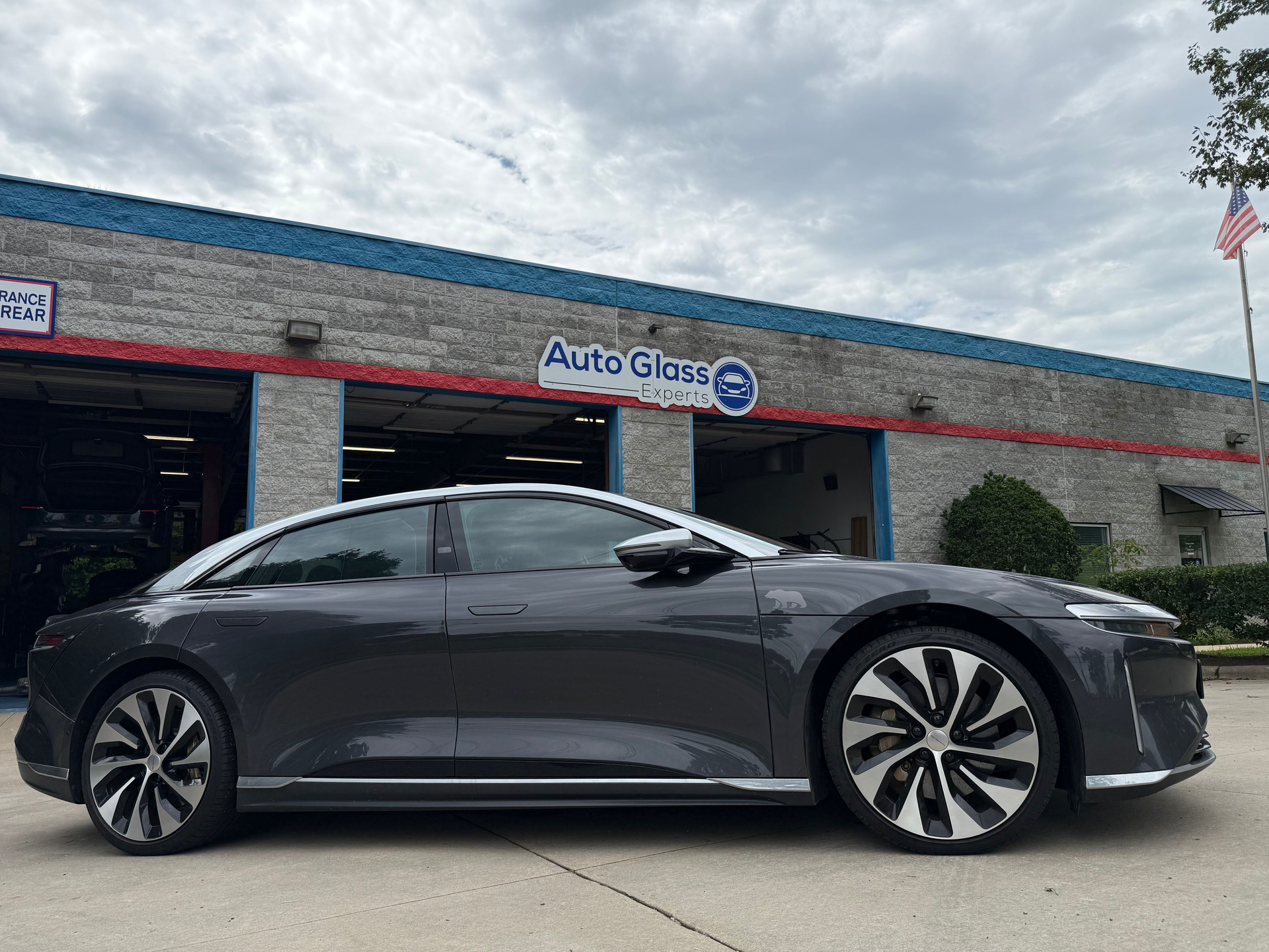 Fast windshield replacement service and certified ADAS calibration in Charlotte, NC