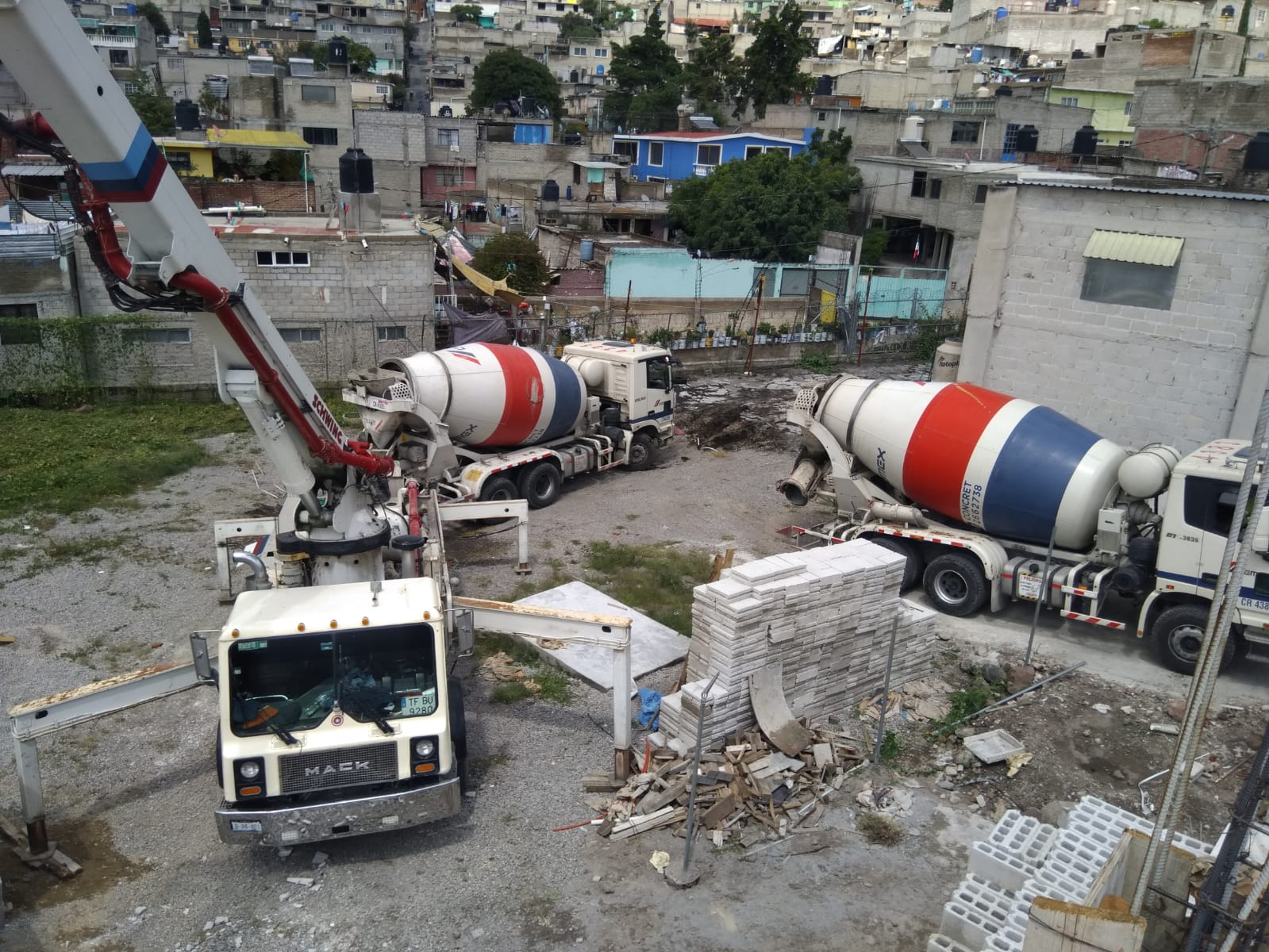 CONSTRUCCIÓN CONCRETO PREMEZCLADO ACERO