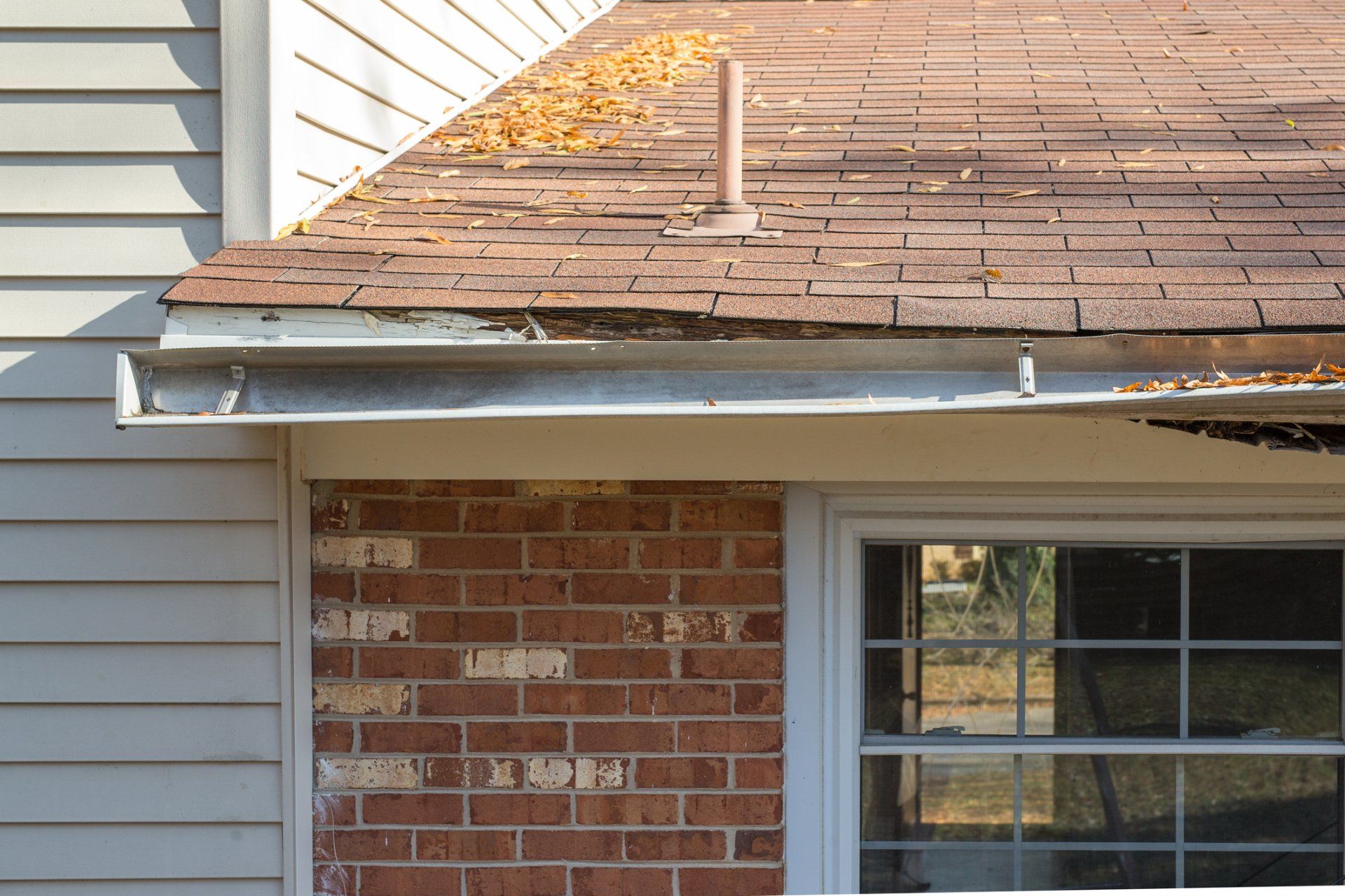 Gutter Damage  — Washington Township, MI — All Seasons Roofs