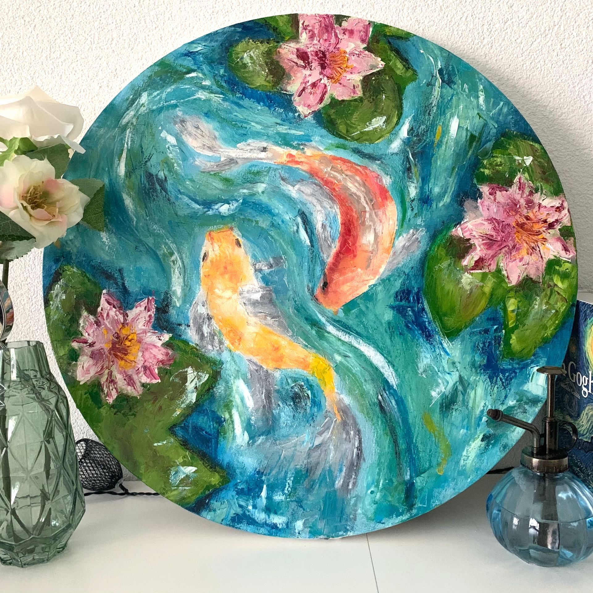 Oil painting depicting two koi fish in a pond, oil paint with spatula on round canvas.