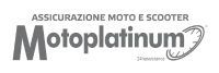 Il logo motoplatinum è in bianco e nero e riporta la scritta assicurazione moto e scooter.