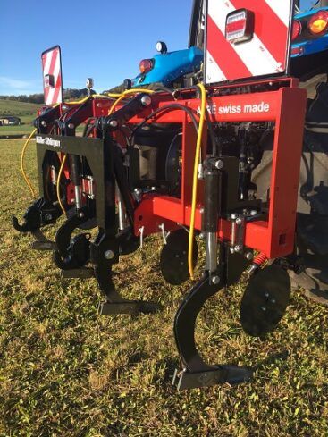 Boden-Schlitzen mit Unterboden-Applikation