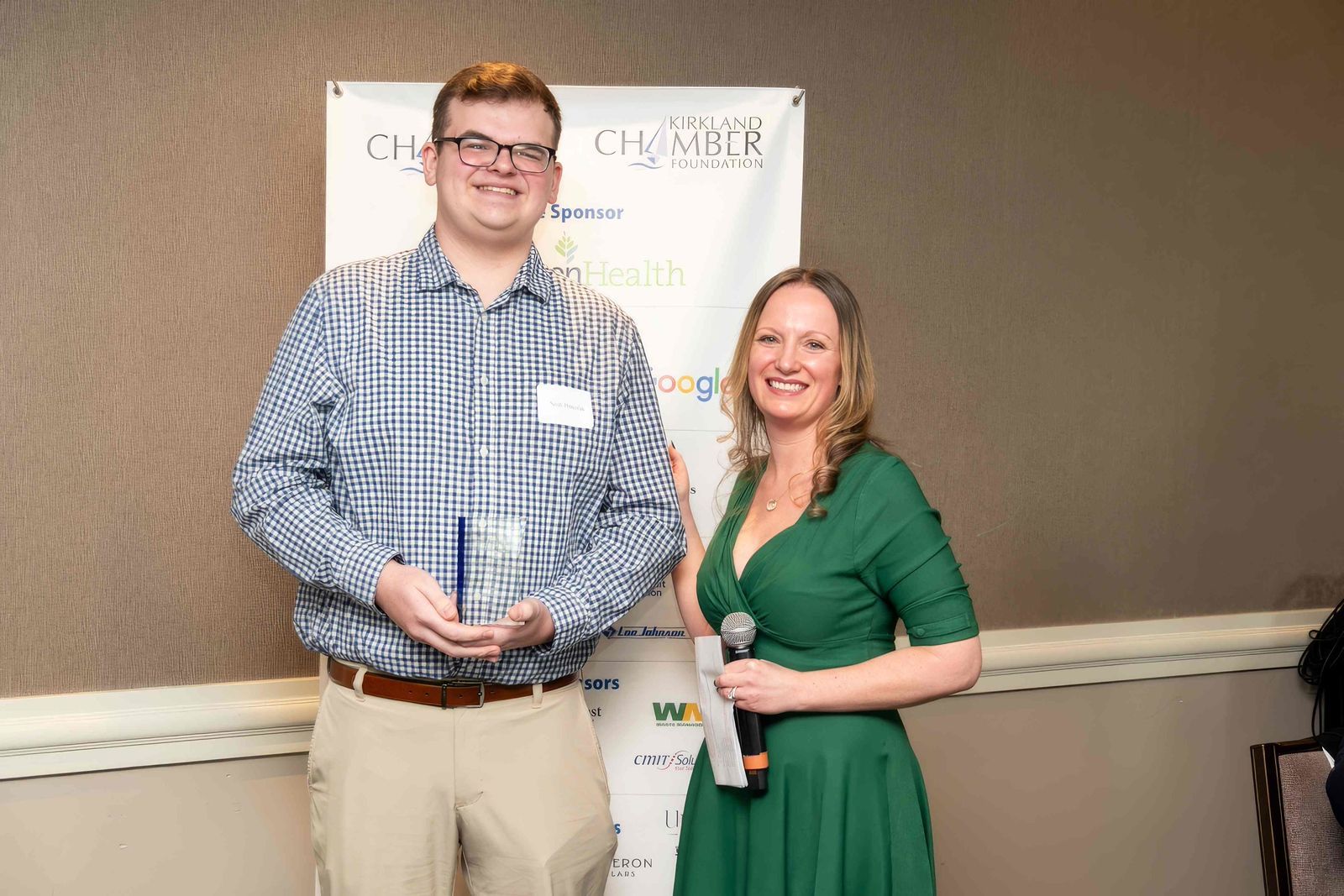 Jessica Beck presents Noah Hanculak with the Lee Johnson 'Student Community Service' award