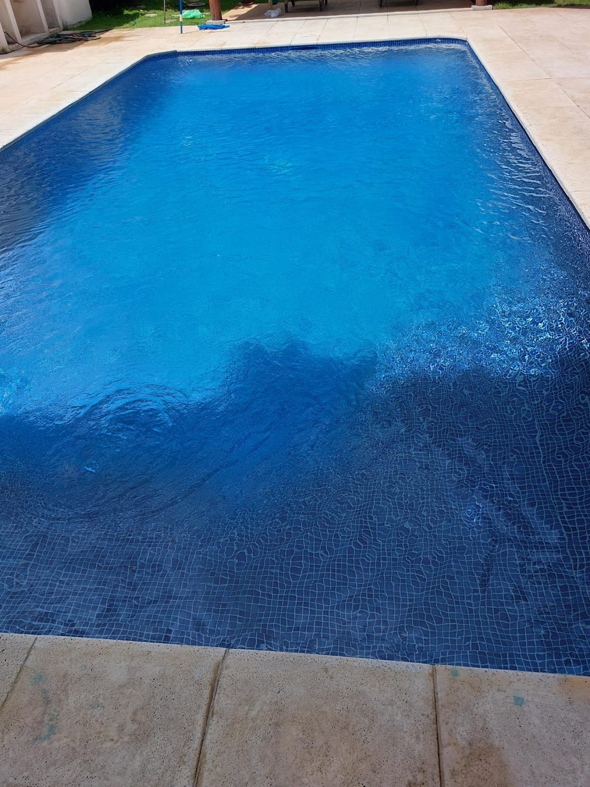 piscinas César Rojas