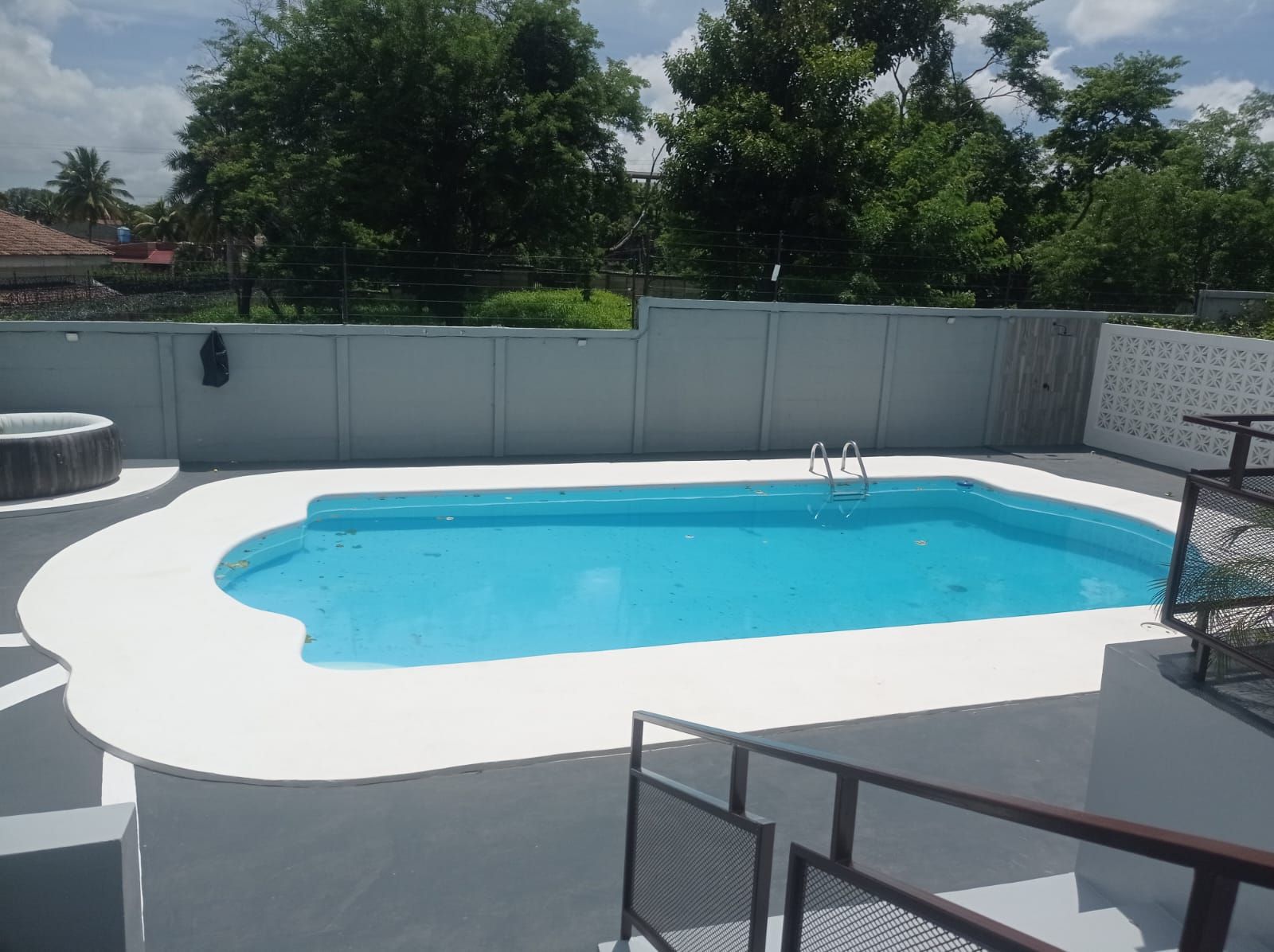 piscinas César Rojas