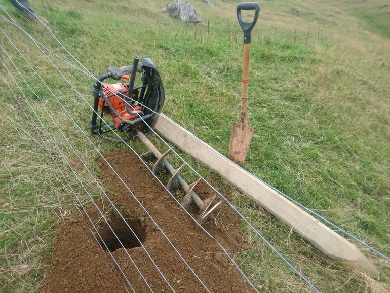 Post hole borer repair