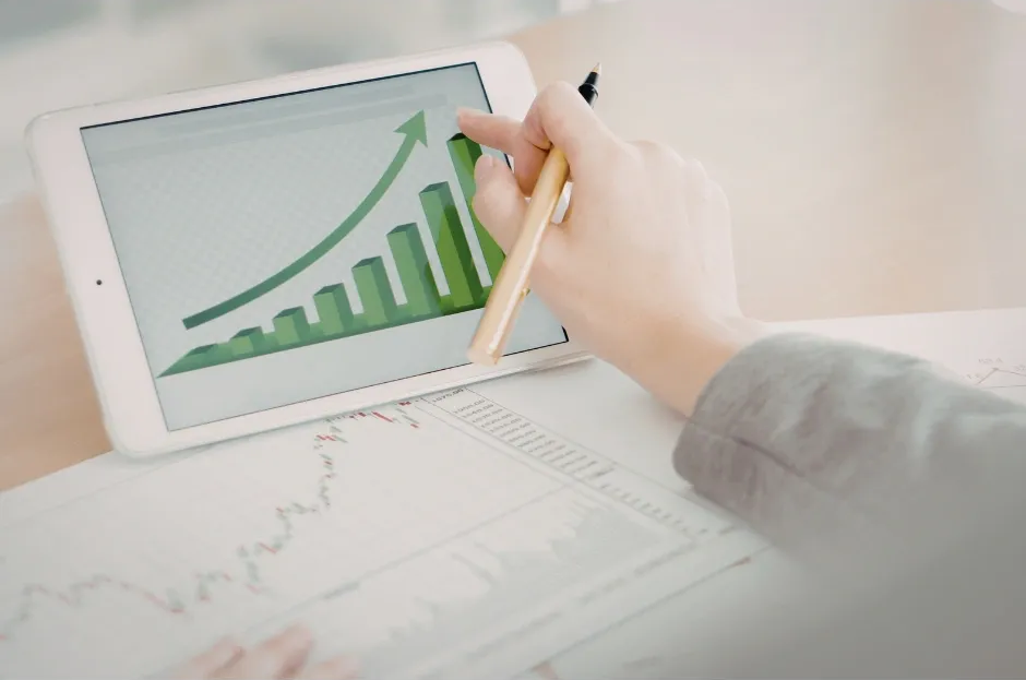 Business revenue growth and financial performance improvement with fractional CFO services KPI Solutions Chelmsford MA