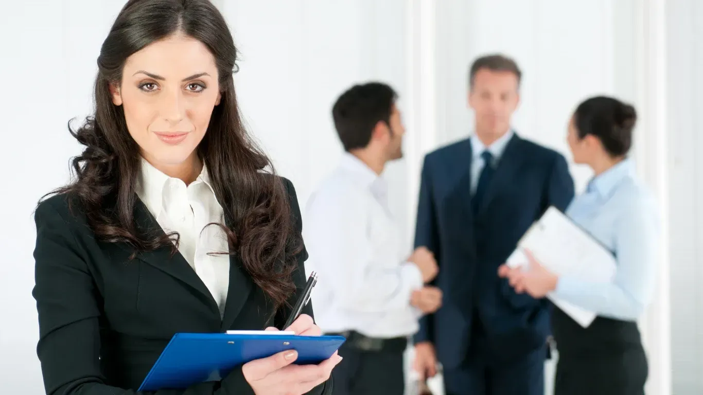 Leadership team discussing executive recruitment needs and senior hiring criteria Chelmsford Massachusetts KPI Solutions