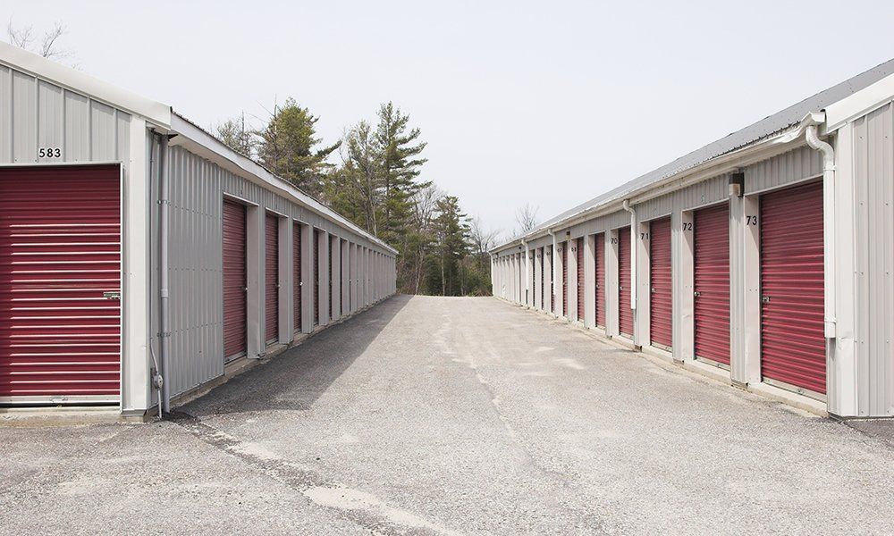 Rows of storage units - Indianapolis,IN - dalton moving llc