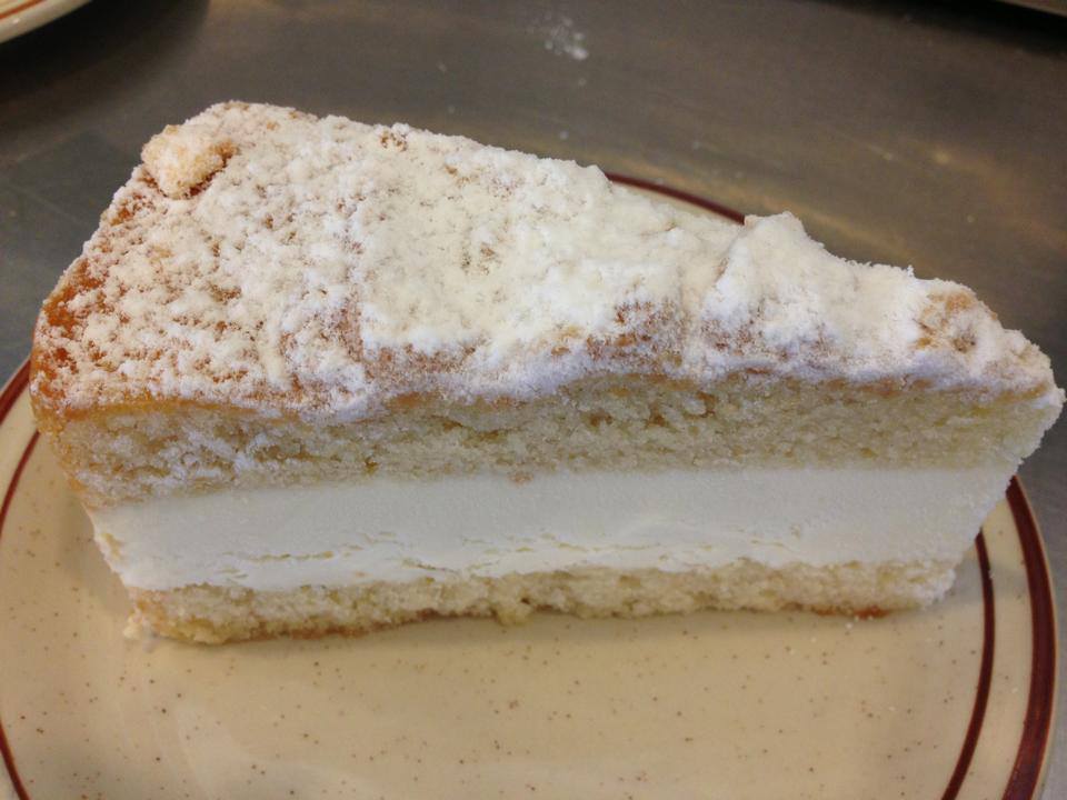 Lemon Italian Cream Cake