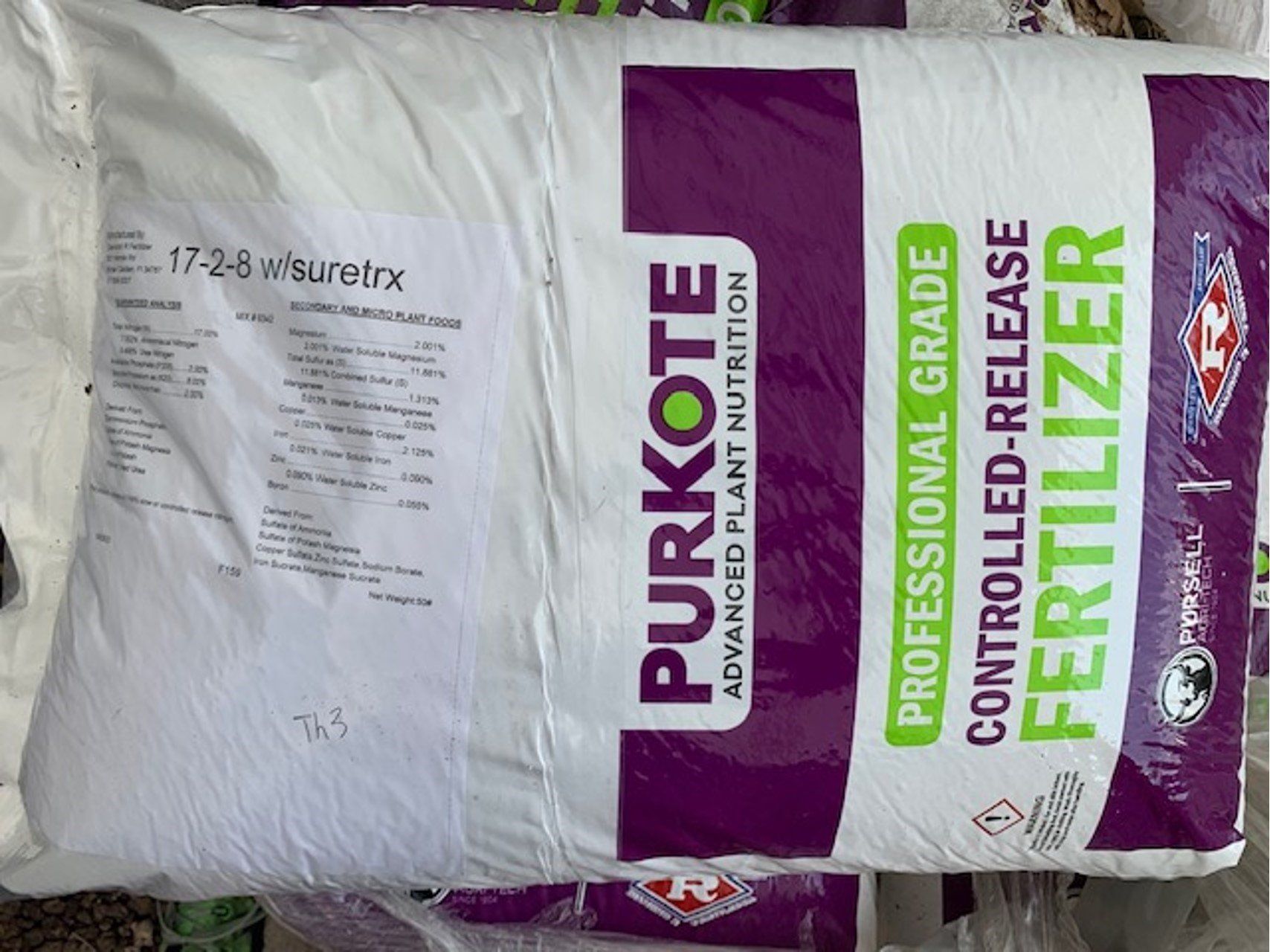 Lawn Fertilizer — Coconut Creek, Fl — Leserra's Nursery