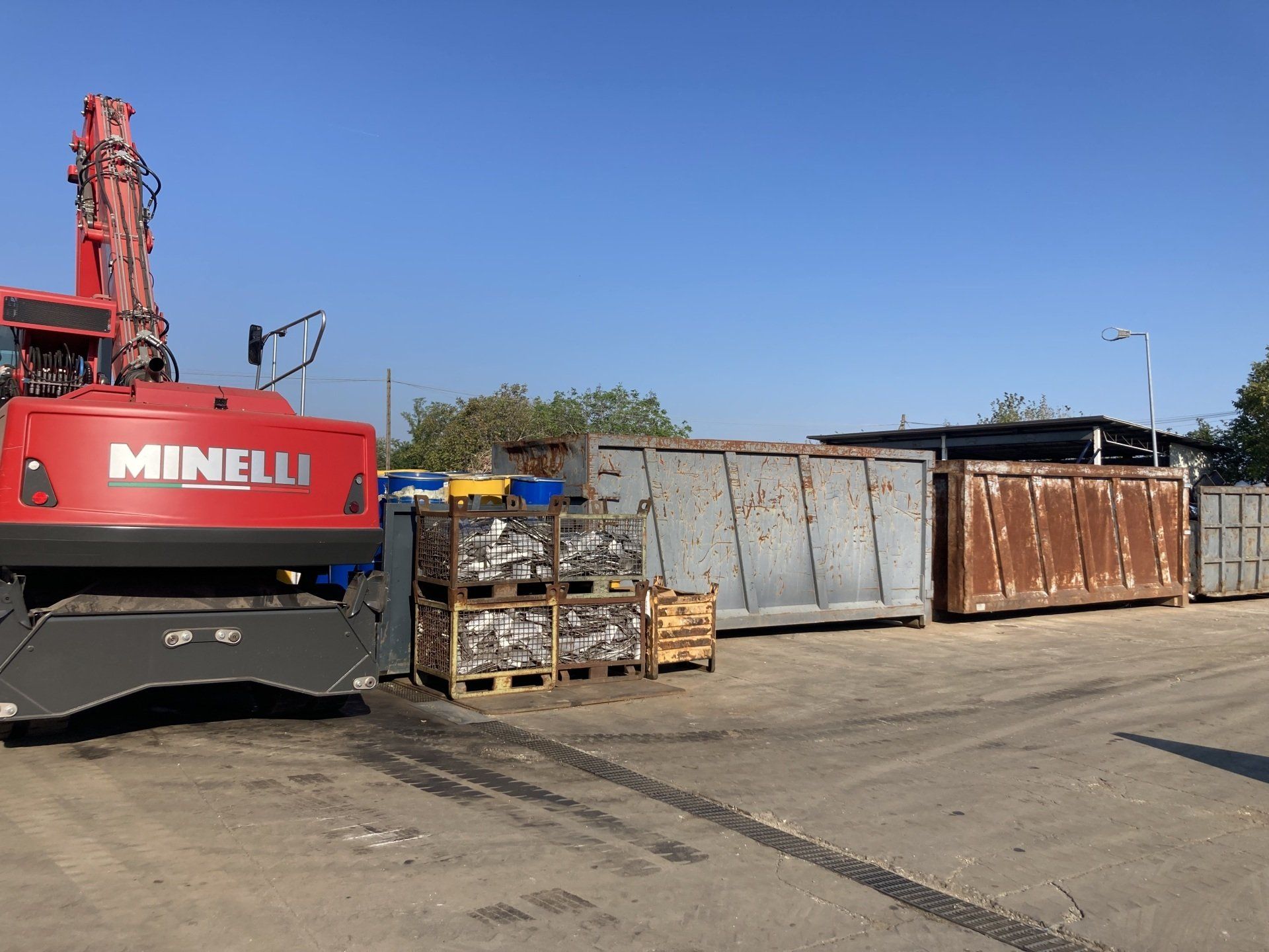 razio ferdinando commercio rottami ferrosi