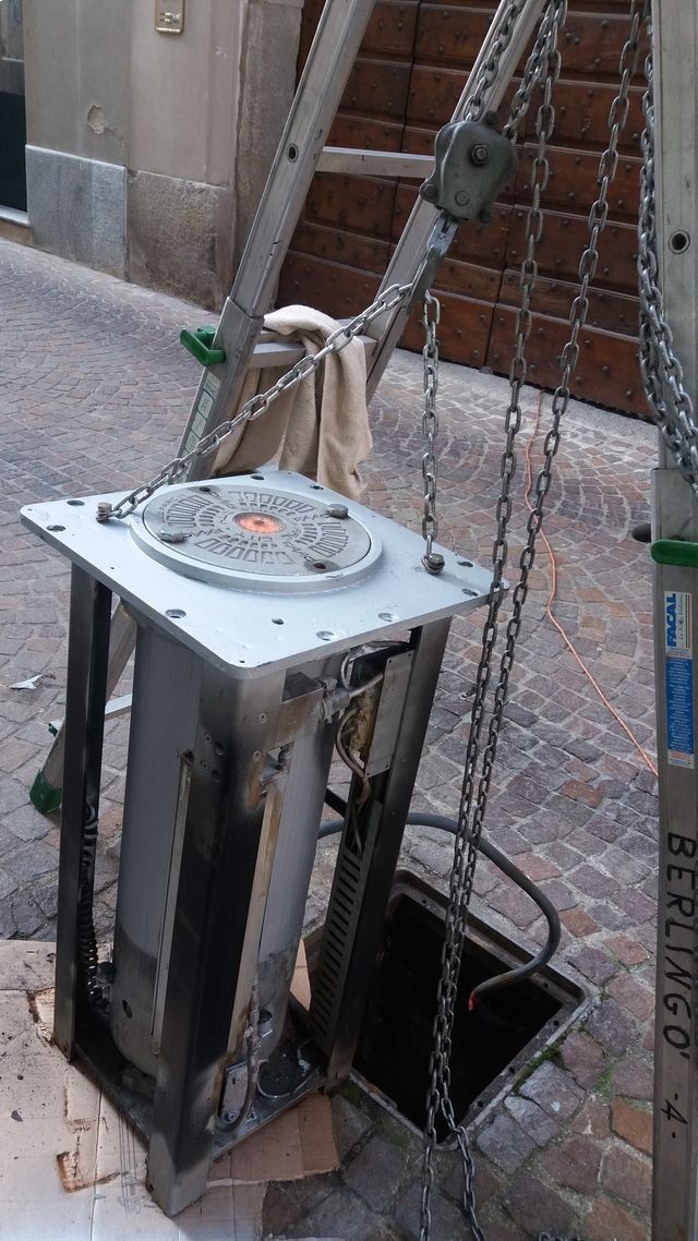 montaggio dissuasori