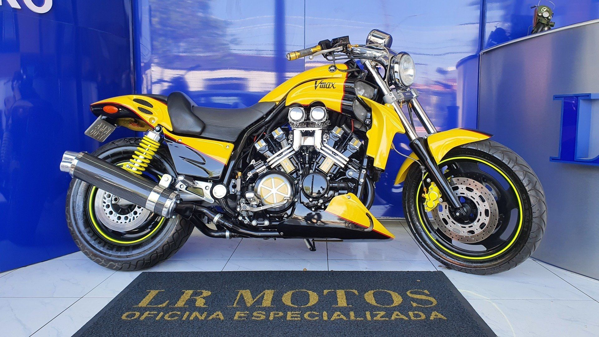 Sala de Motor, Sala de Suspensão, Cabine de Pintura e Jateamento, Dinamômetro, Estação de Soldas, Centro de Usinagem.