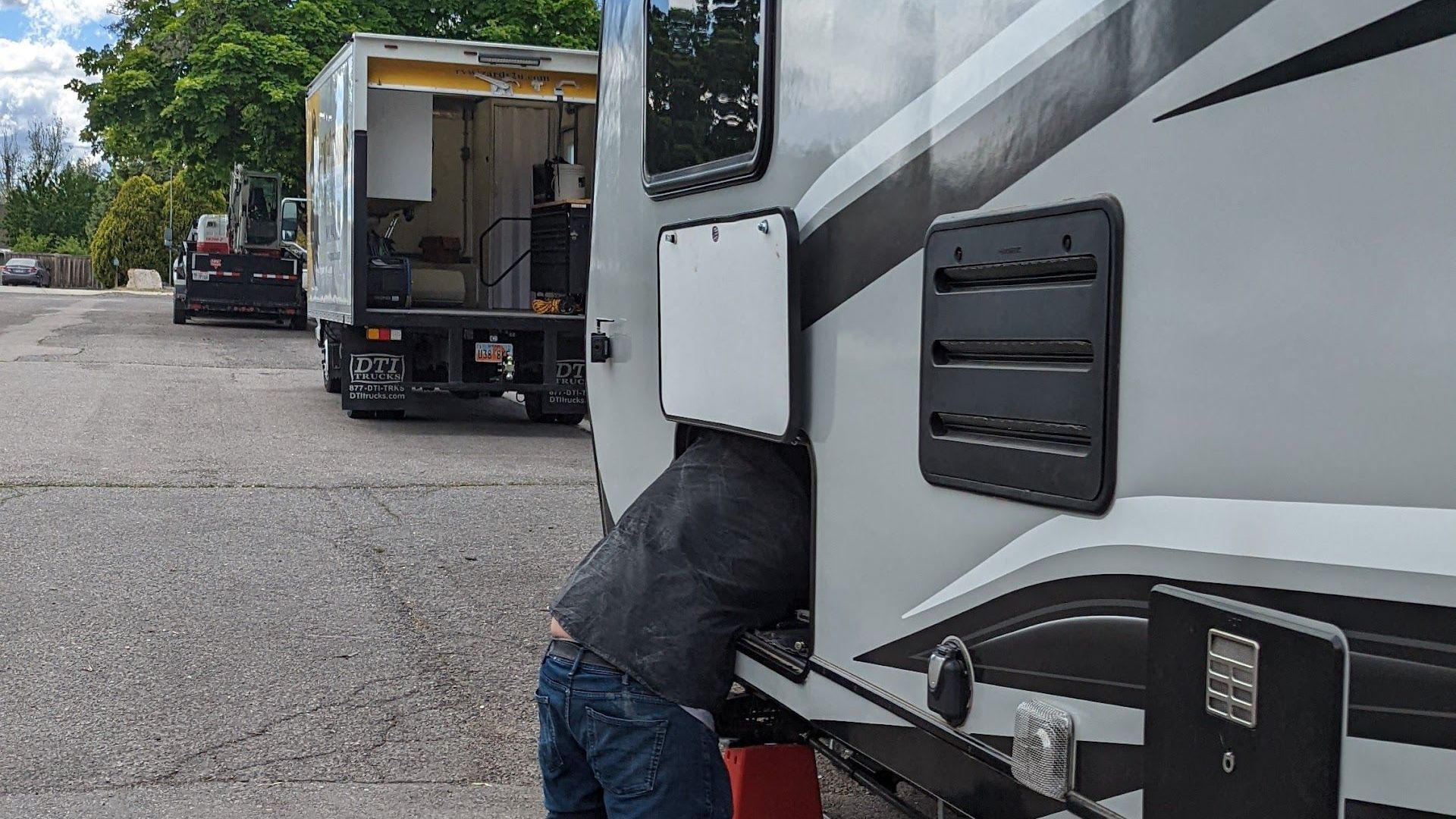 Vehicles Being Repaired | Auto Centric