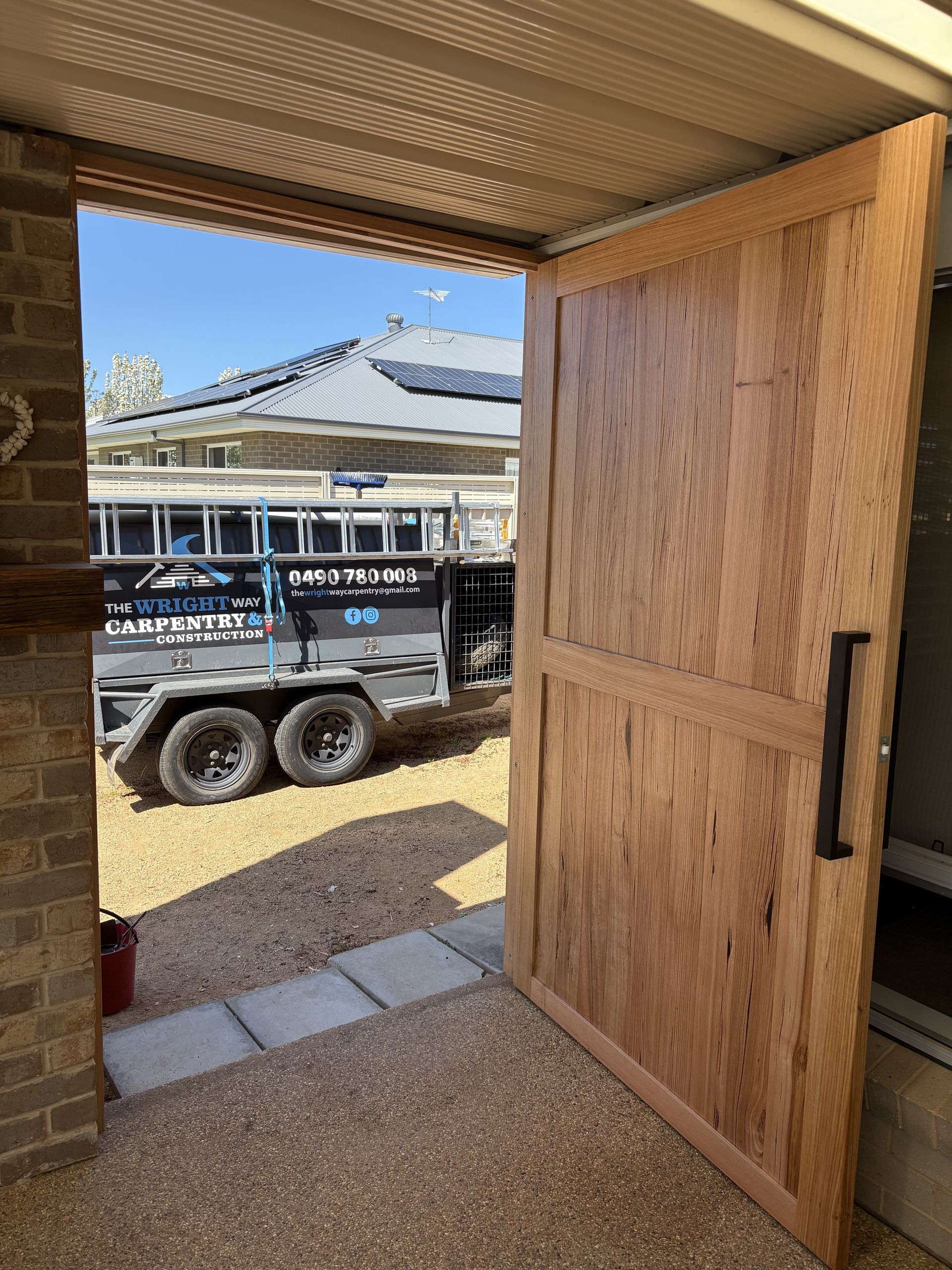 Wooden Door — The Wright Way Building In North Albury, NSW