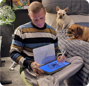 timitrius designing tattoo
