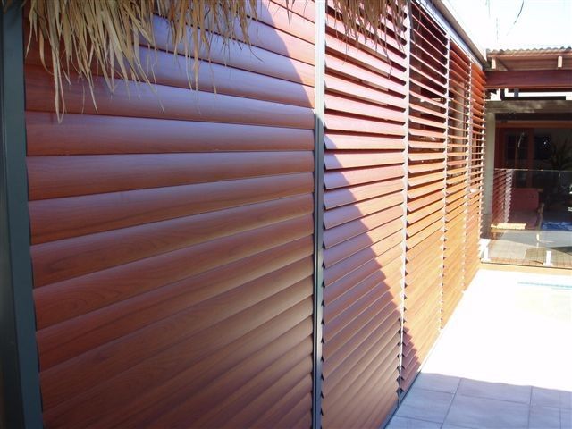 louvre screens canberra