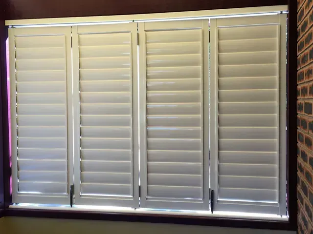 bi-fold louvre screens canberra