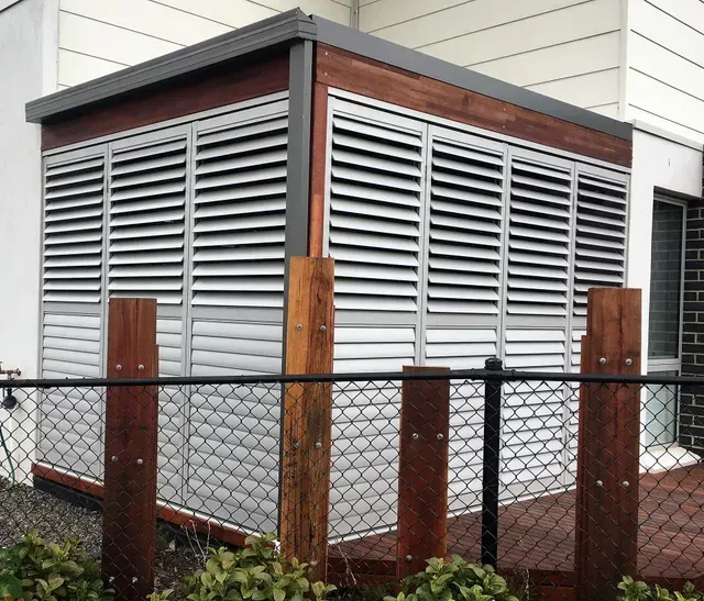 bi-fold louvre screens canberra