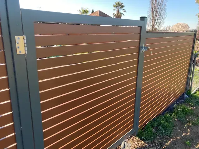 aluminium woodlook gates and fencing canberra