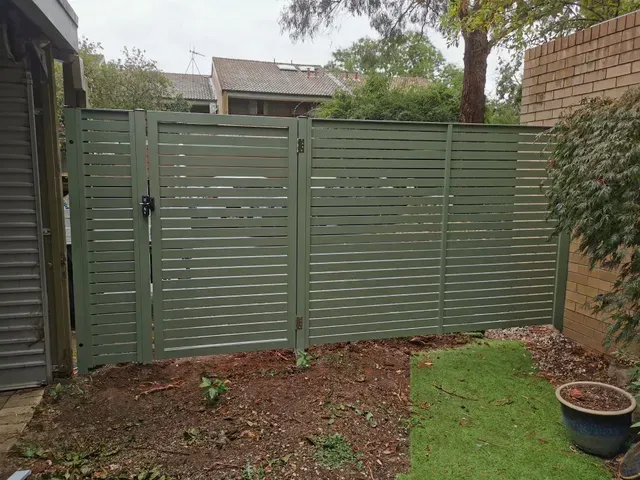 custom powdercoat colours for gates and fencing canberra