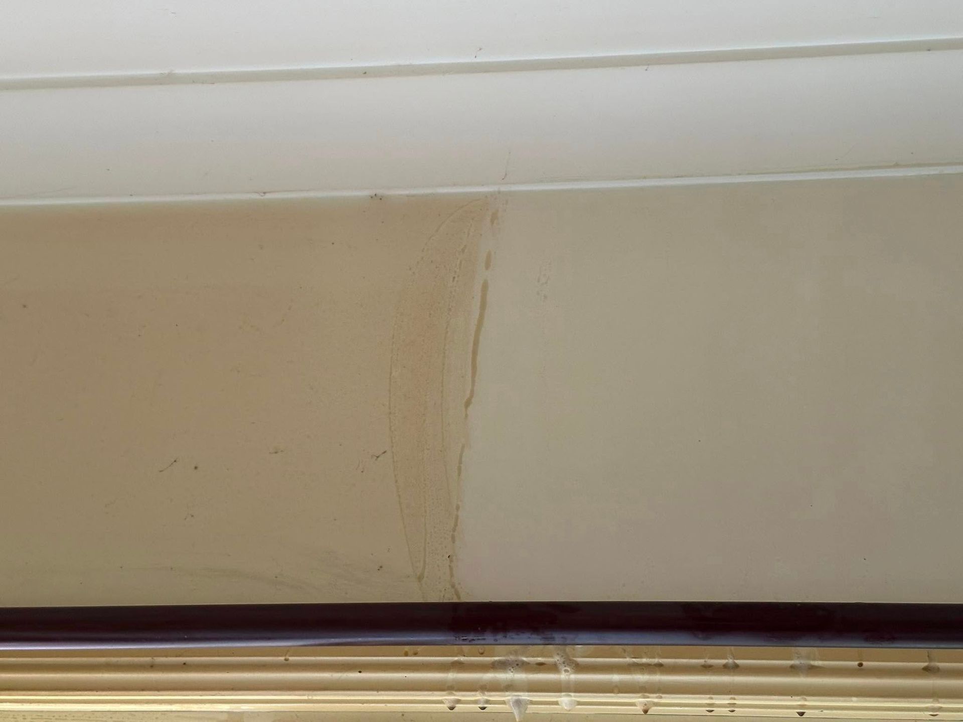 A Close Up of a Wall With a Stain on It — Doobies Cleaning Service in Kempsey, NSW