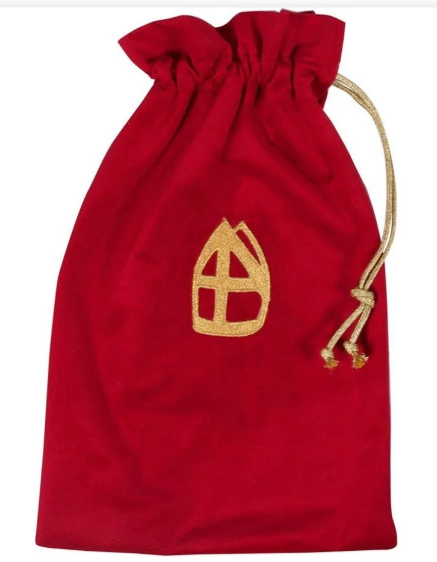 Rood etui met trekkoord en goudgeborduurd logo.
