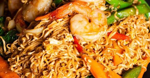 Thai stir-fried noodles with shrimp, vegetables, and egg from Rickshaw Thai Street Food in Alpharett