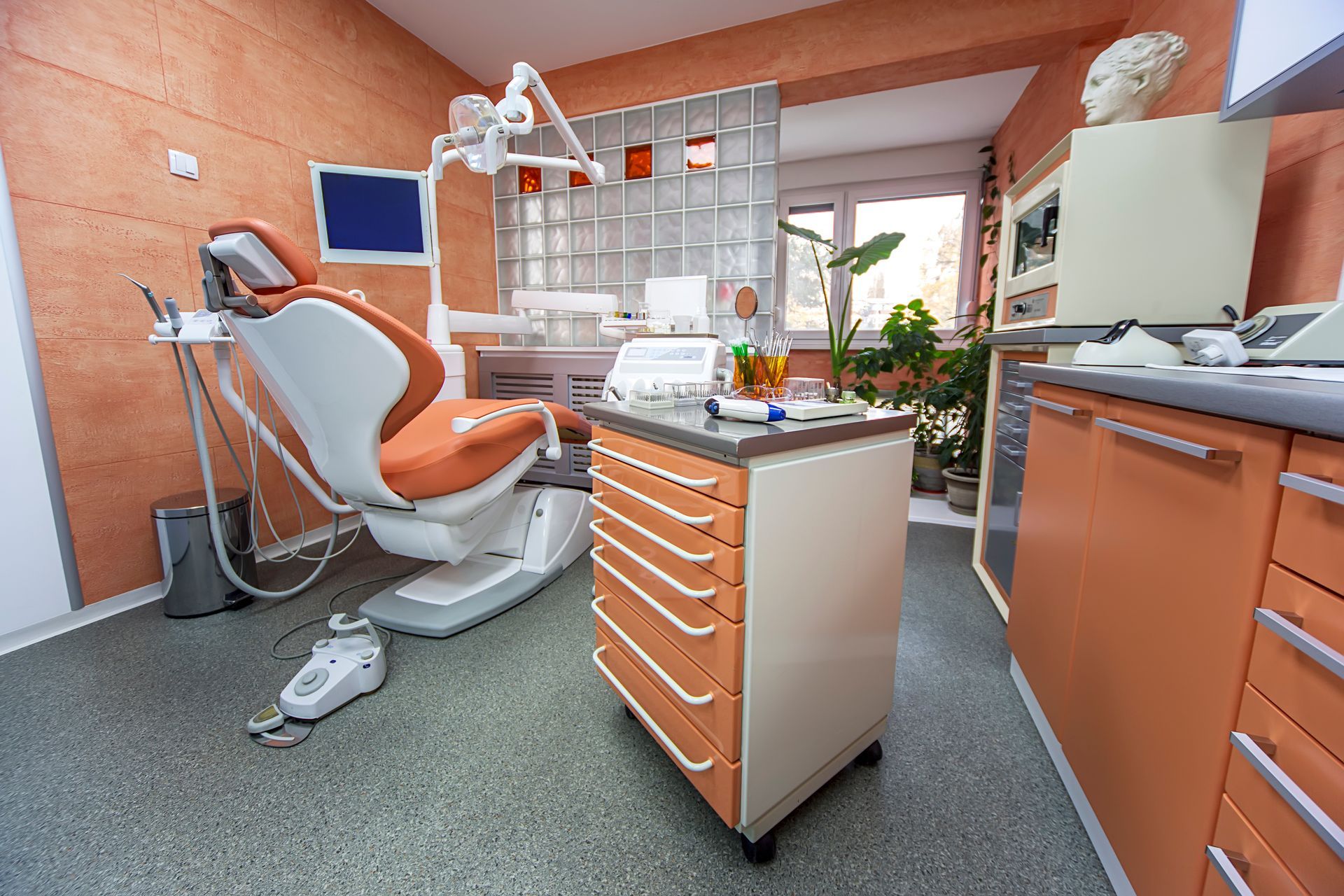 A modern medical office interior showcasing a commercial fitout. A modern medical office interior showcasing a commercial fitout.