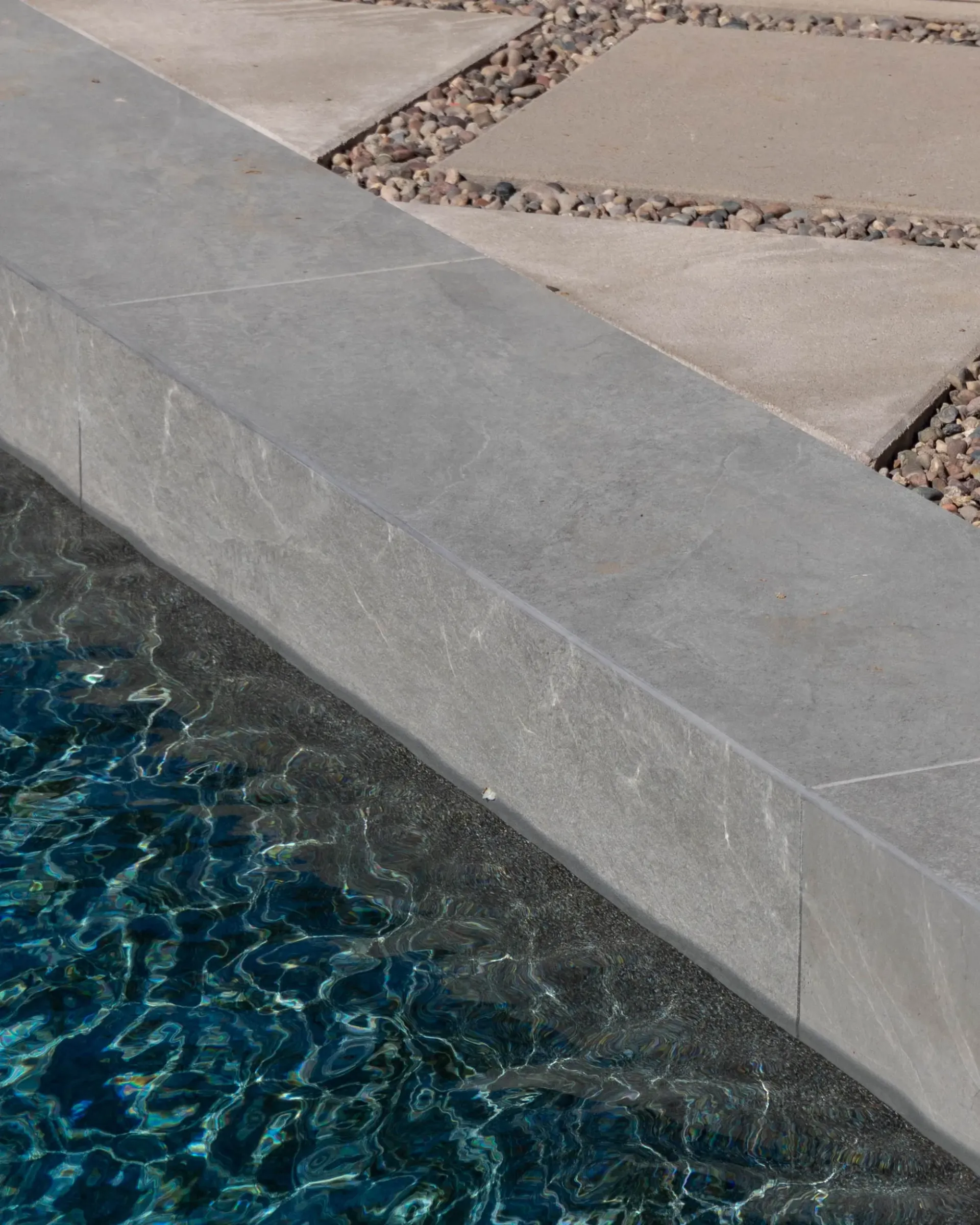 Modul Pools. Tile, Coping, and Pebble pahse