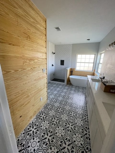 ship lap used in custom bathroom remodel by pro roofing and construction