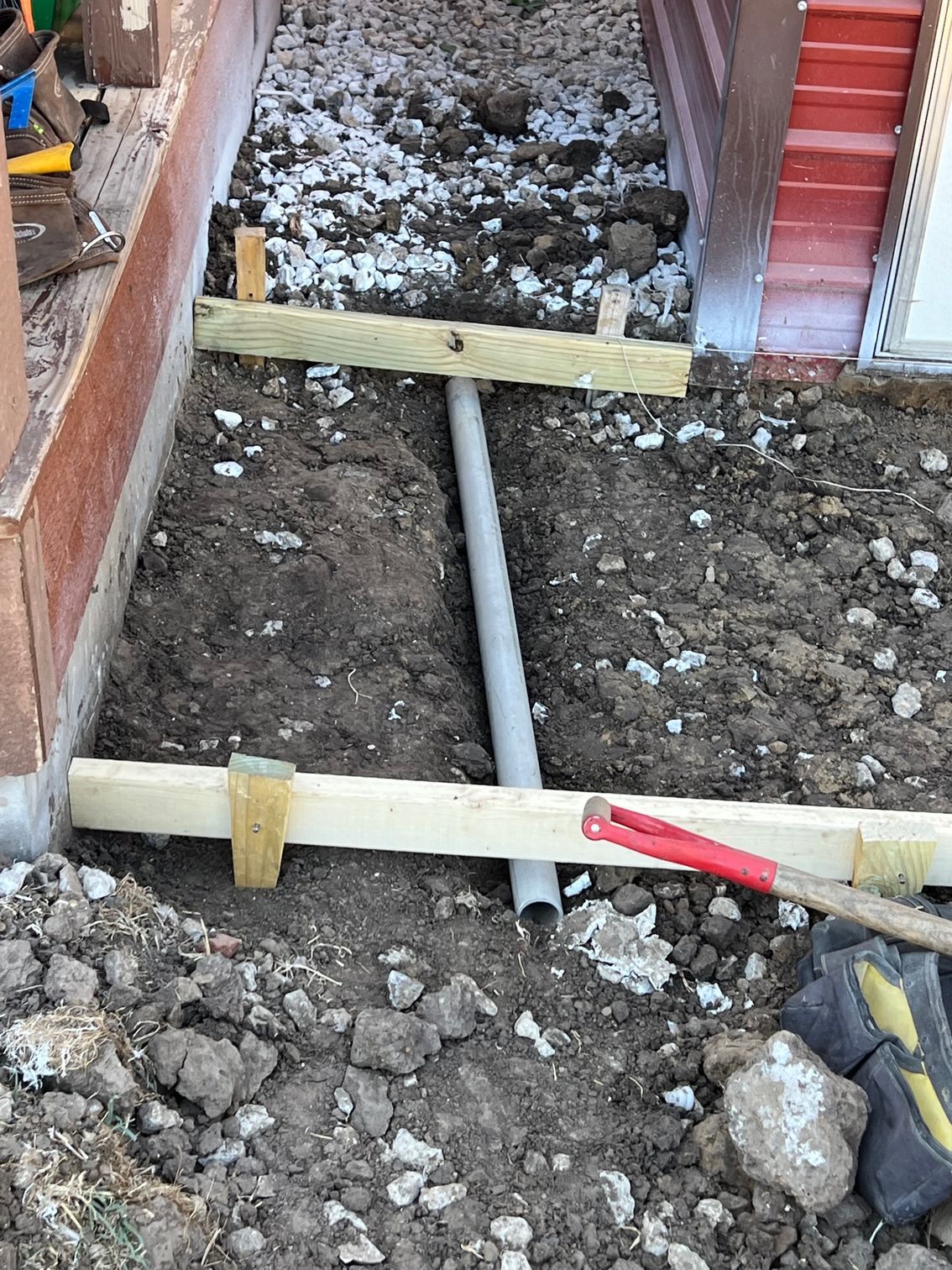 pouring concrete slab