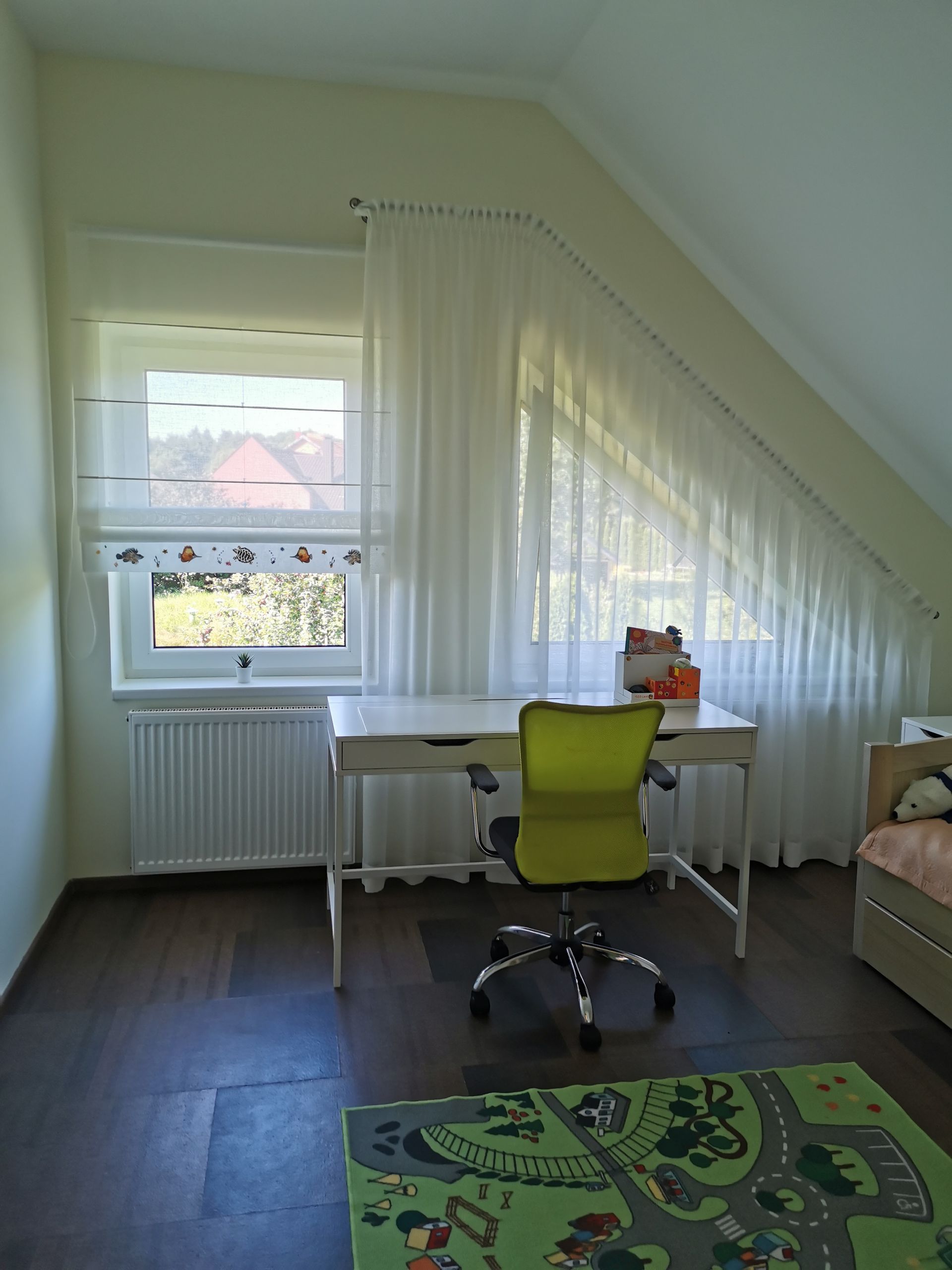 Romanetės ir širmos