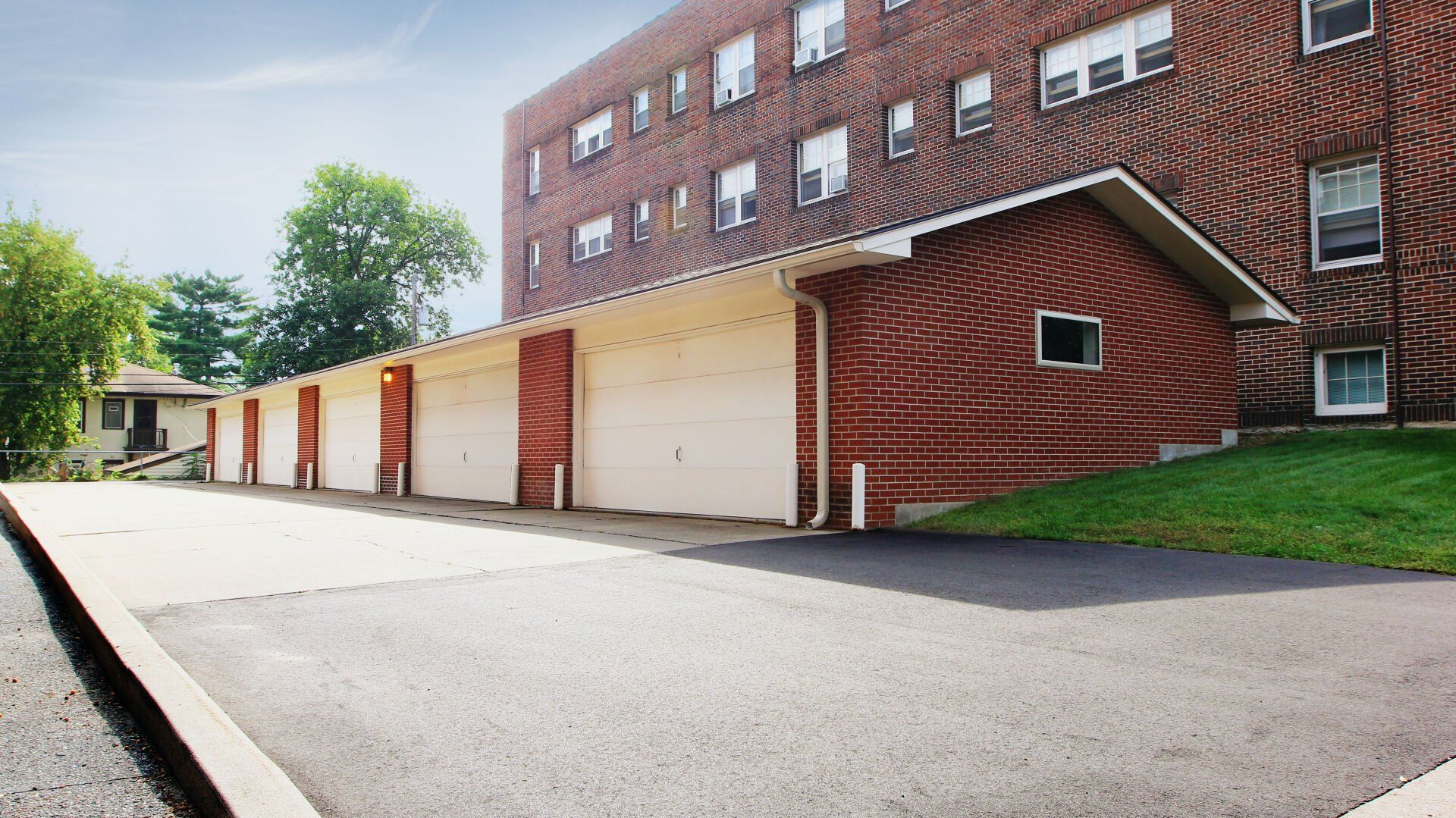 3943-3953 Bryant Ave S