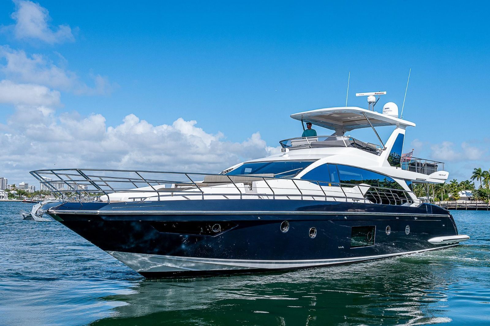 AZIMUT 66