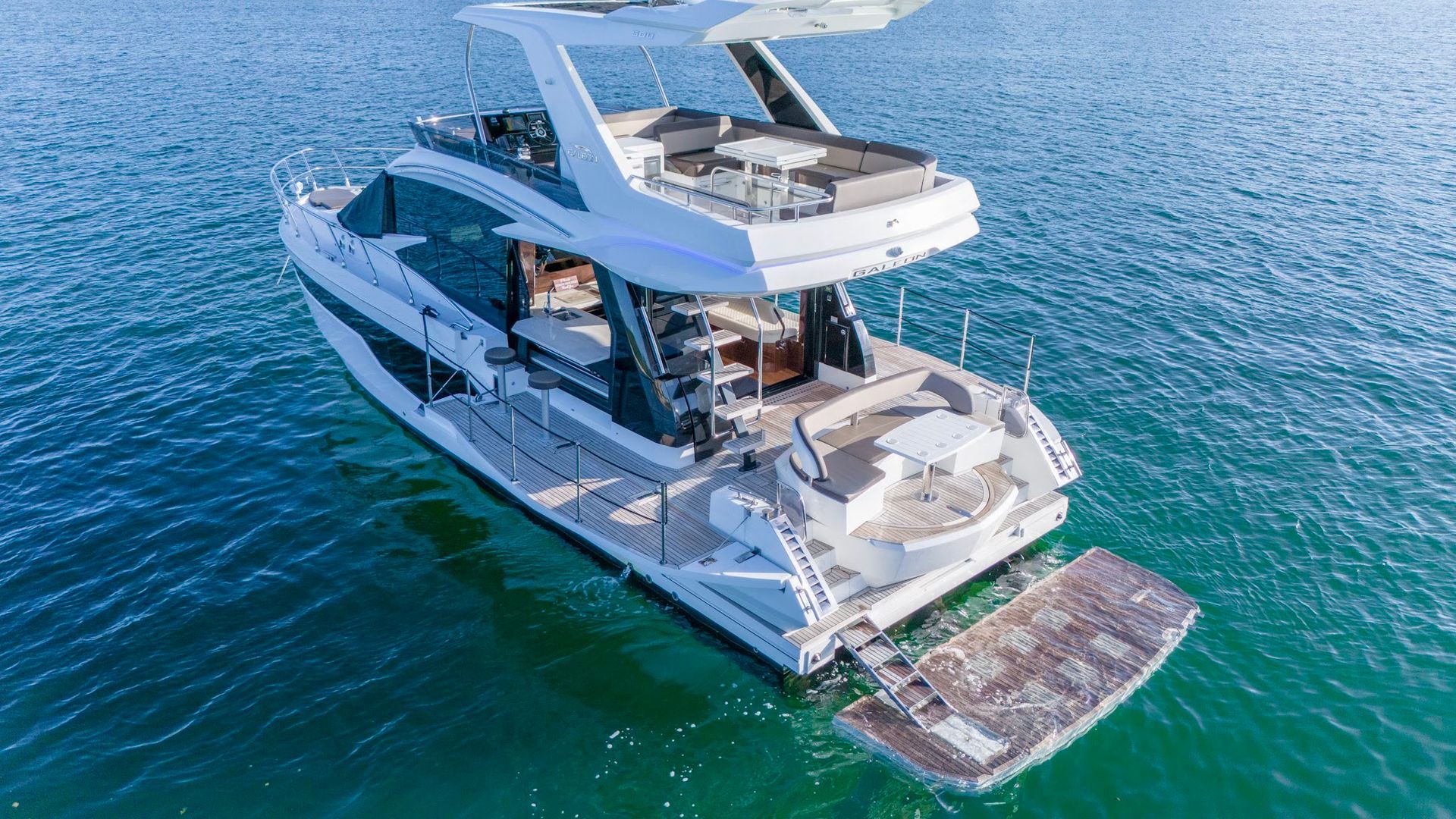 Galeon 53