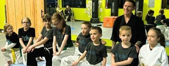 The word placeholder is on a gray background.